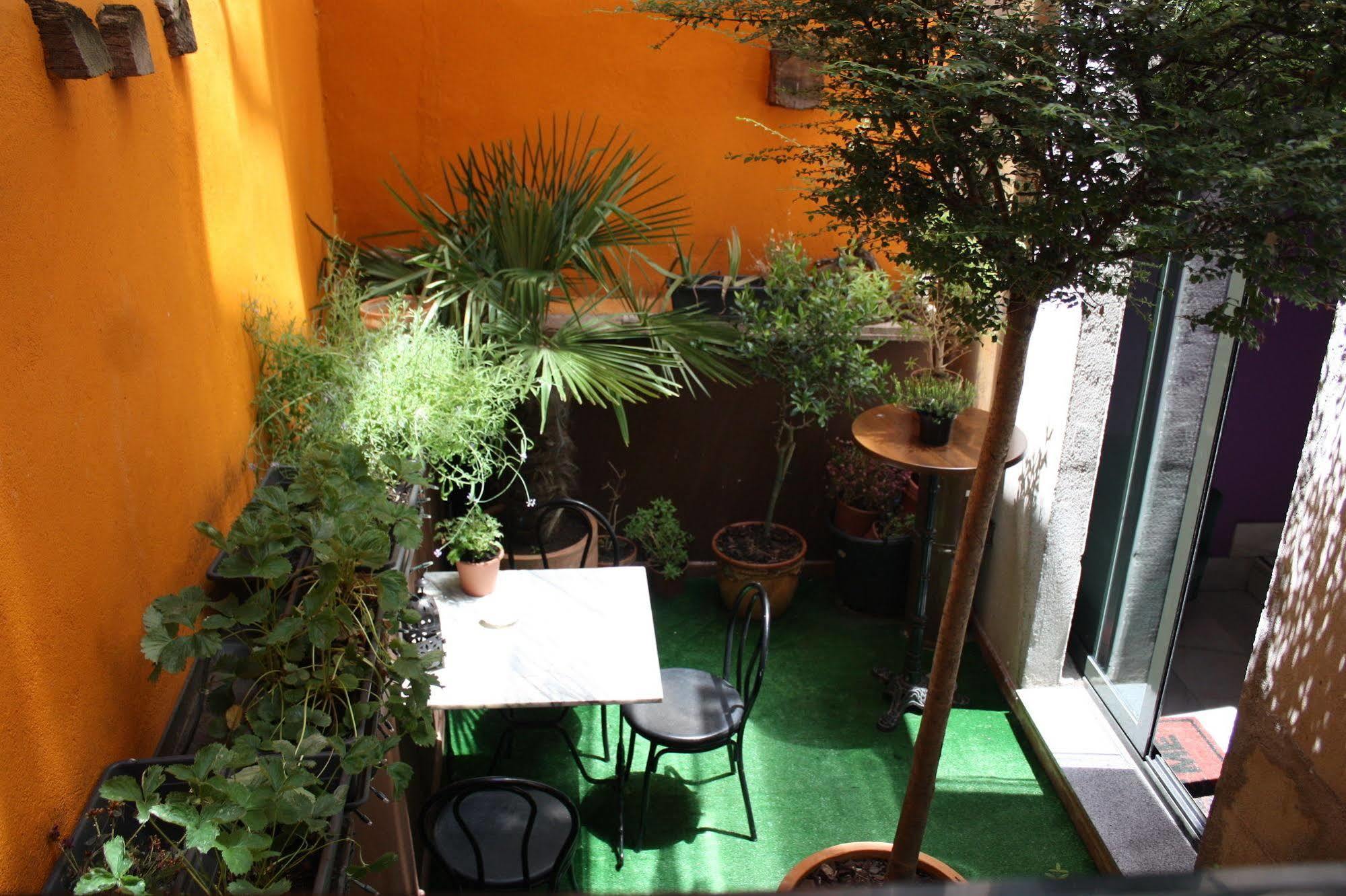 Albergue Revolutum Hostel Salamanca Eksteriør bilde